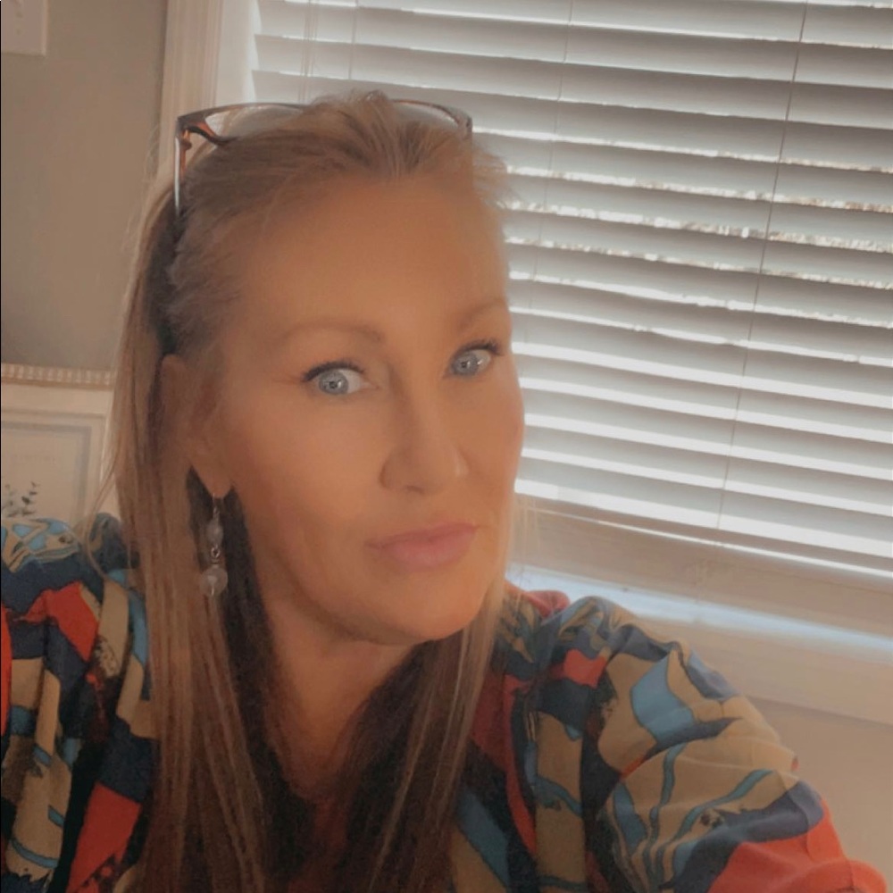 Meet your Posher, Kimberly